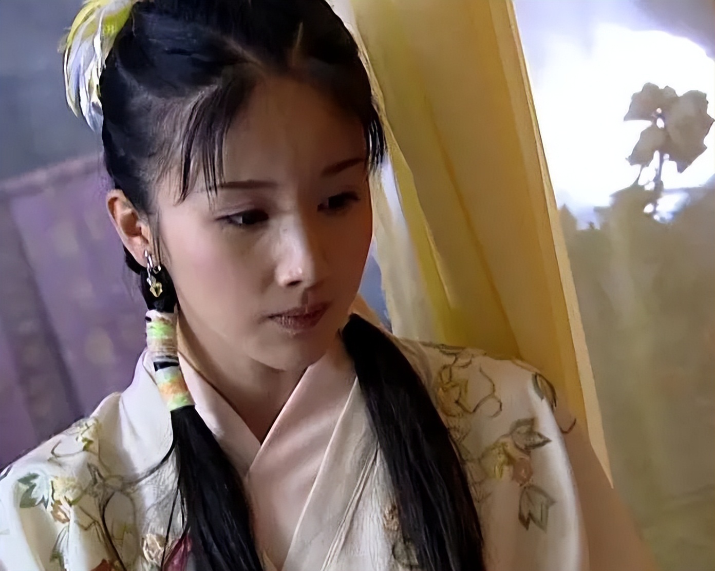 这10个女星，明明长得清纯无辜，演起“蛇蝎美人”却一个比一个狠