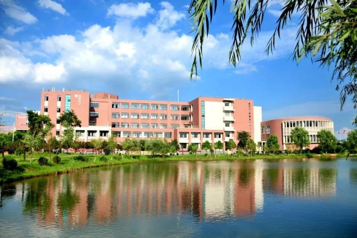 享“国内唯一”美誉！湖北这所高校种下三棵树，寓意特殊底蕴深厚