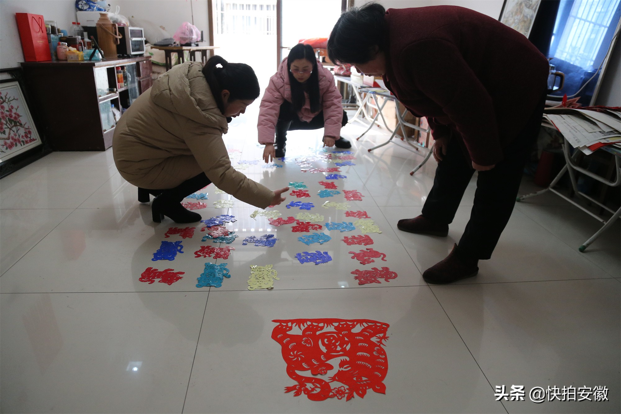 虎年画虎迎新春（虎年的新年词语）