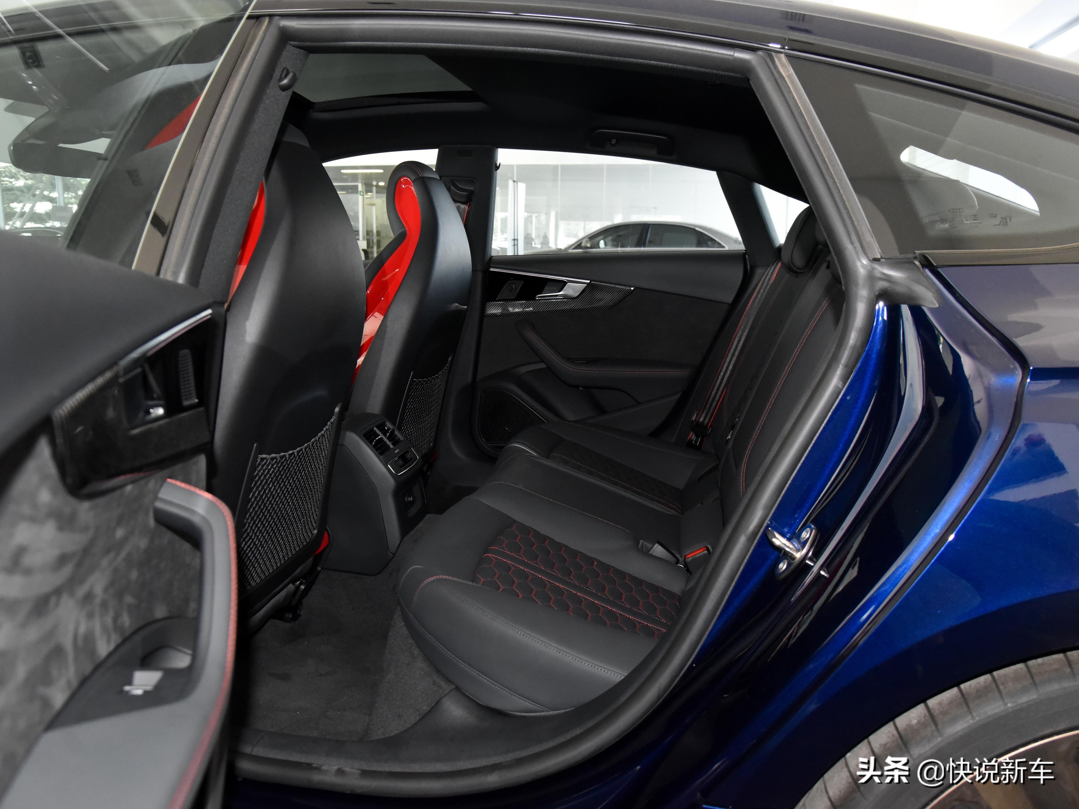 运动健将，2.9T V6双涡轮，矩阵大灯，实拍奥迪RS 5