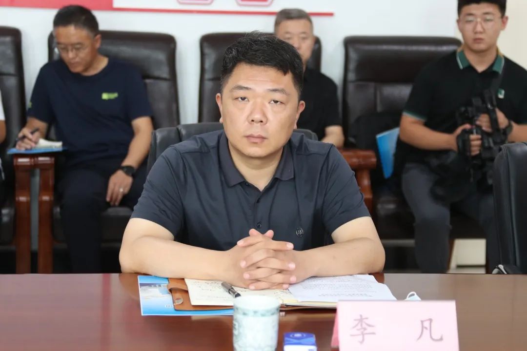 古县副县长李凡主持活动.市中心医院副院长范甲卯出席活动.