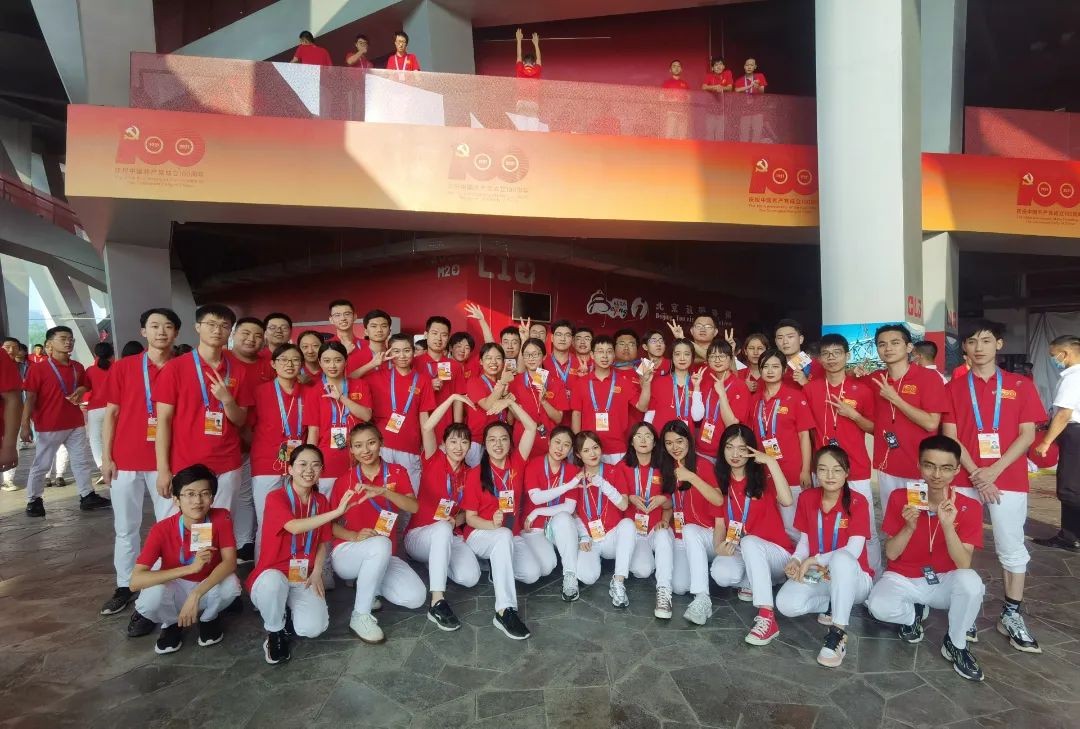 频频现身重大活动，获北京市、全国铁路荣誉表彰！交大这个学院实力超强！