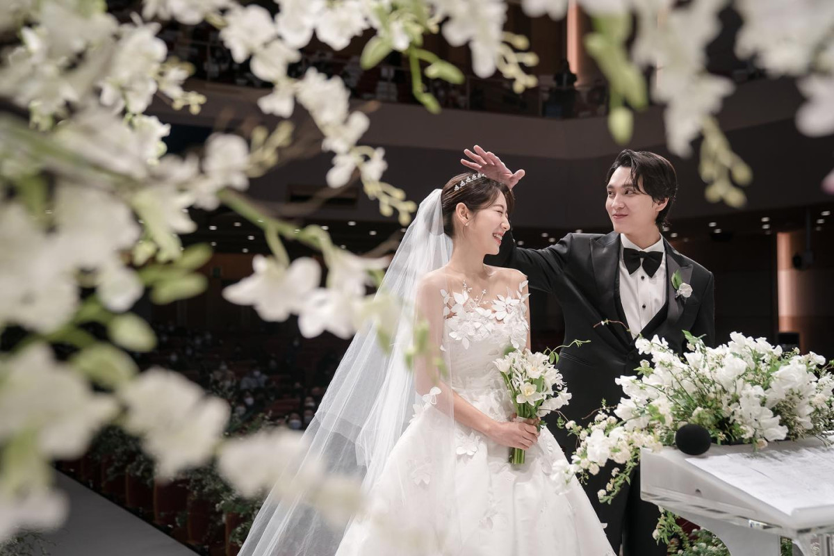 玄彬,孙艺珍「婚纱照」官宣,韩国高颜值「明星夫妻档」曝光