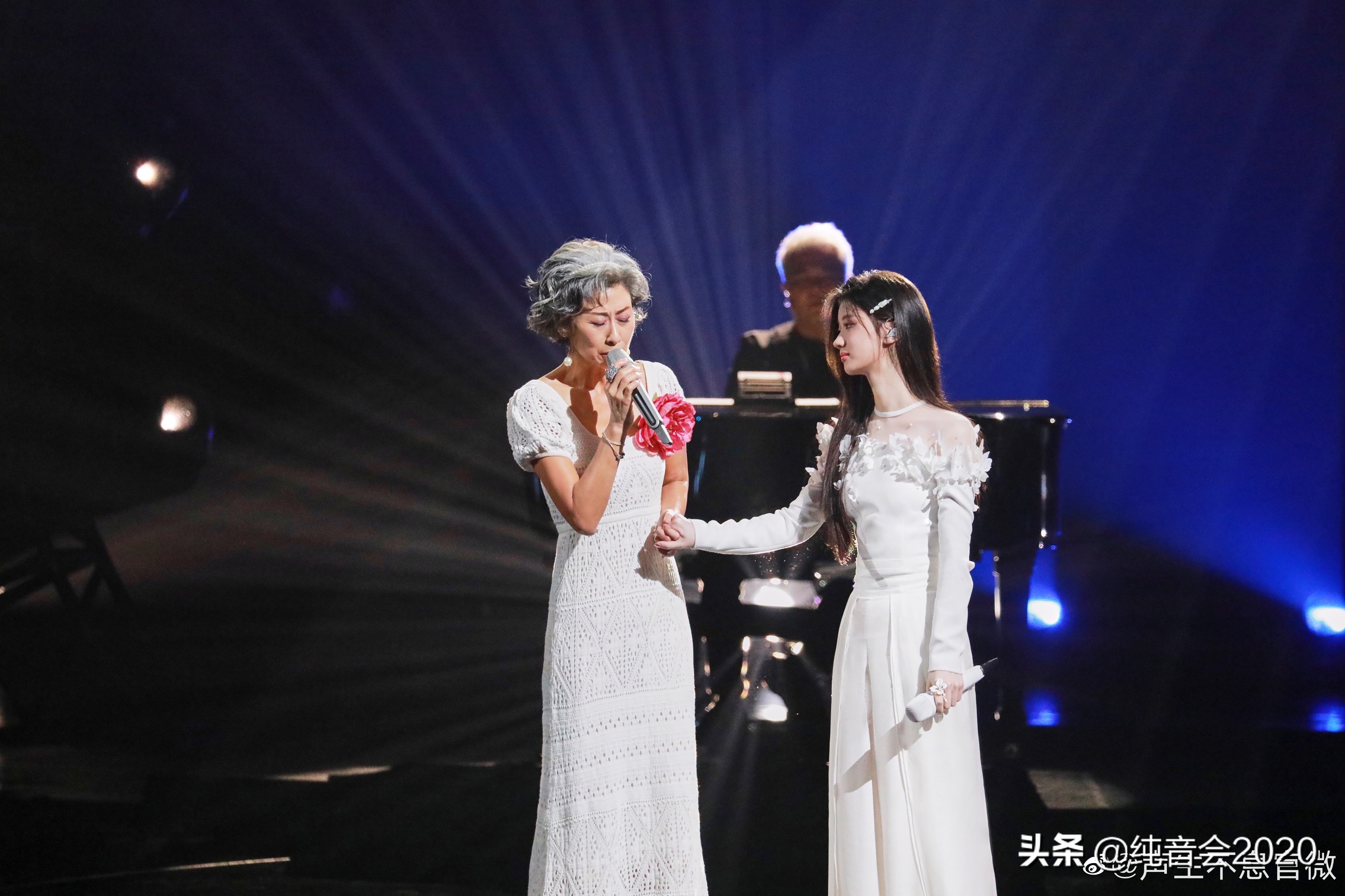 #声生不息# 叶蒨文&单依纯歌曲《爱是永恒》真爱穿越世纪 永不离弃