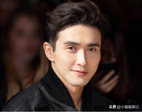 盘点“歪嘴杀”的13位明星，个个惊艳到糖分超标，帅到心坎里了