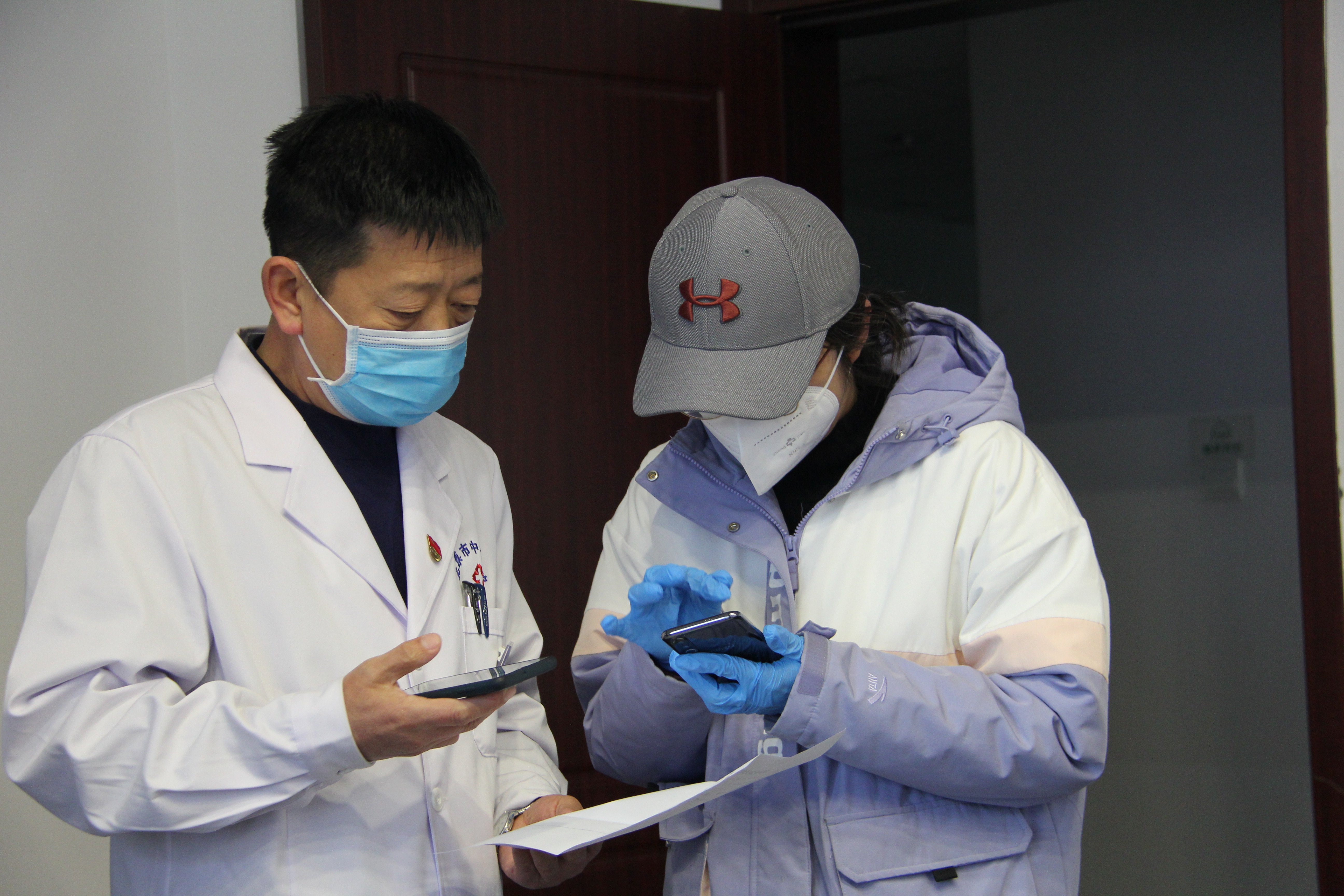 市总工会慰问市中心医院抗疫一线医护人员