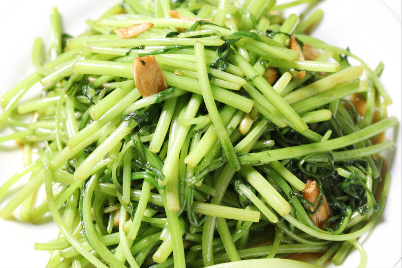 超市看到“皇帝菜”，2块一斤多买点，鲜嫩爽脆，助消化睡得香