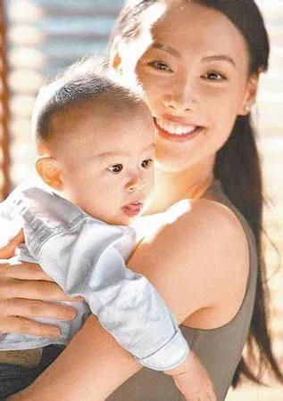 梁洛施：为李泽楷生3子，拿40亿分手费，直言喜欢又肥又矮的男人