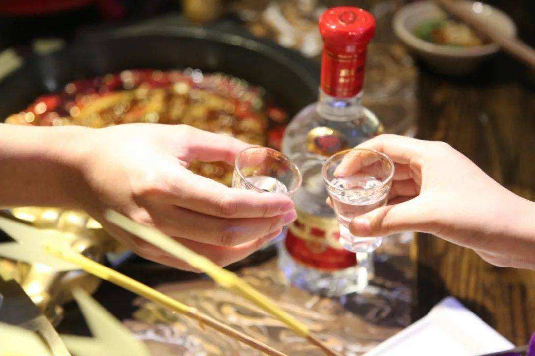 五粮液、剑南春、沱牌舍得、郎酒、全兴大曲、水井坊、泸州老窖。