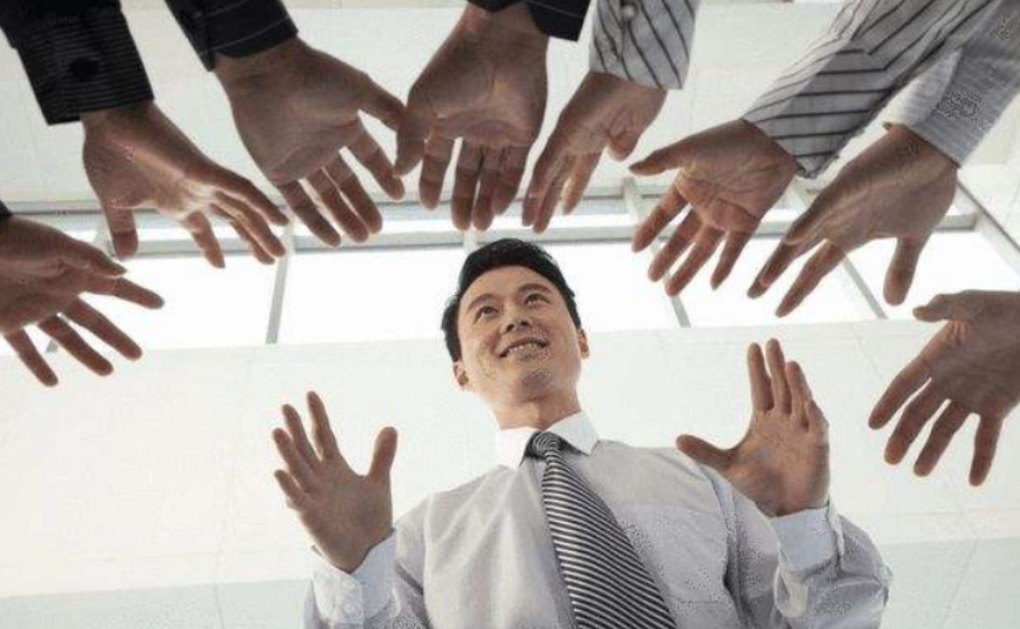 俗語“人過四十，不睡三覺，不求三人”，說透了人生的大智慧