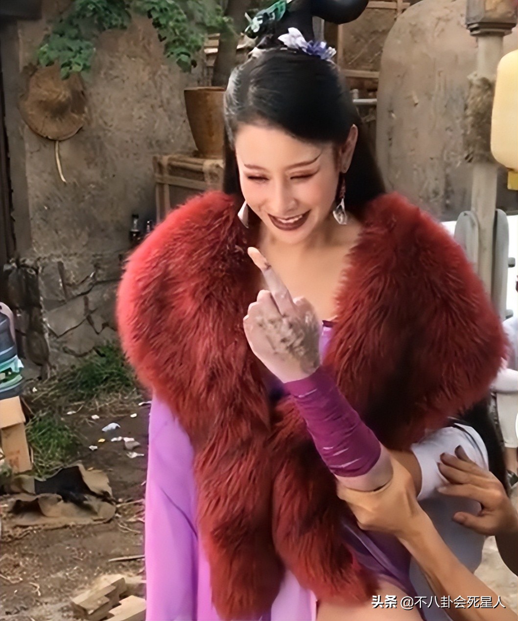 电视剧不敢拍的全景，假腿、手替、空气骑马，真的不会笑场吗？