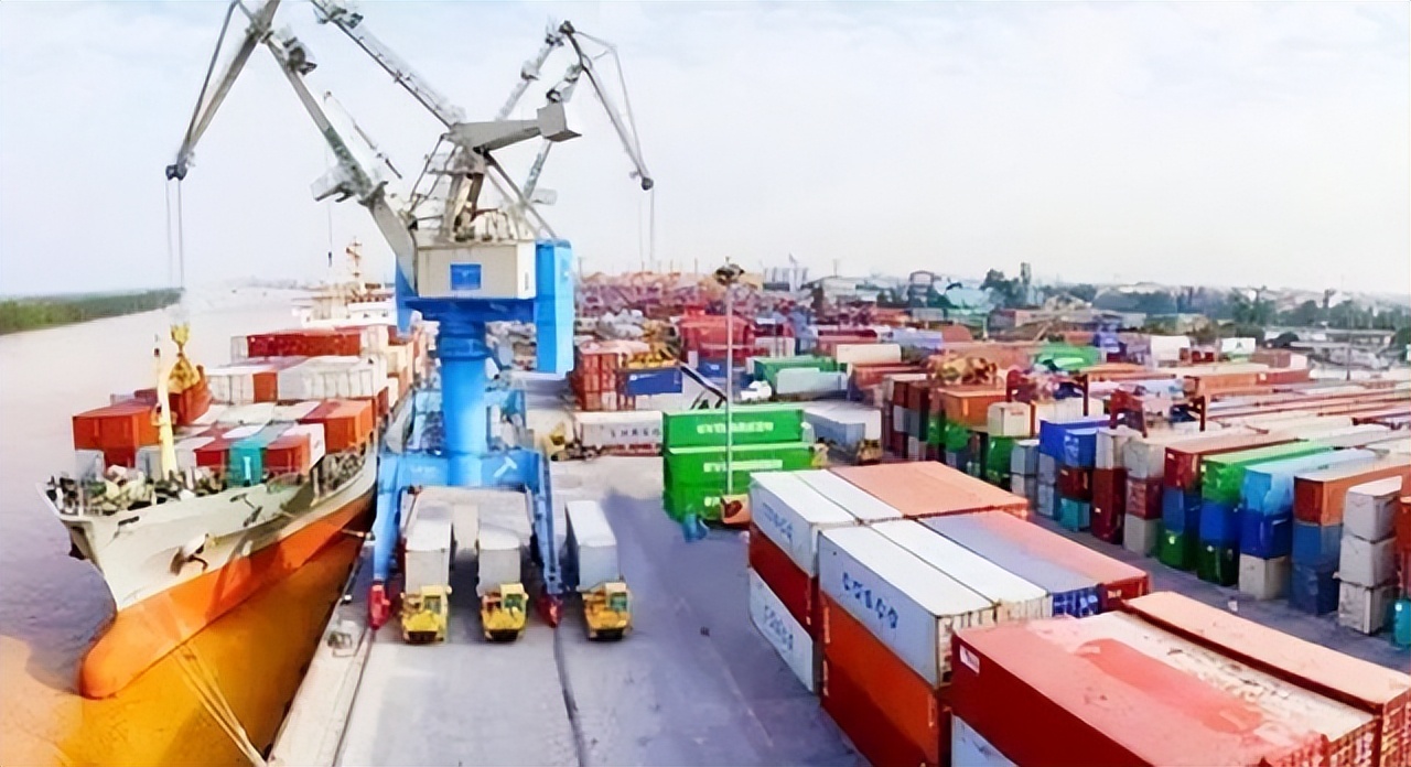 ����һ���������Ϻ�����ս�����Ϻ��ܱ߹��ң���������ѡ��