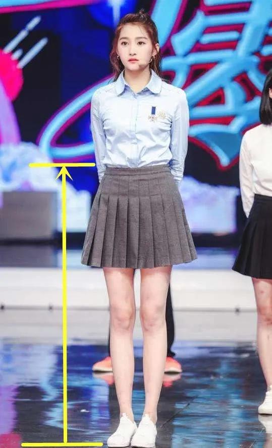 关晓彤足够美颜值一流