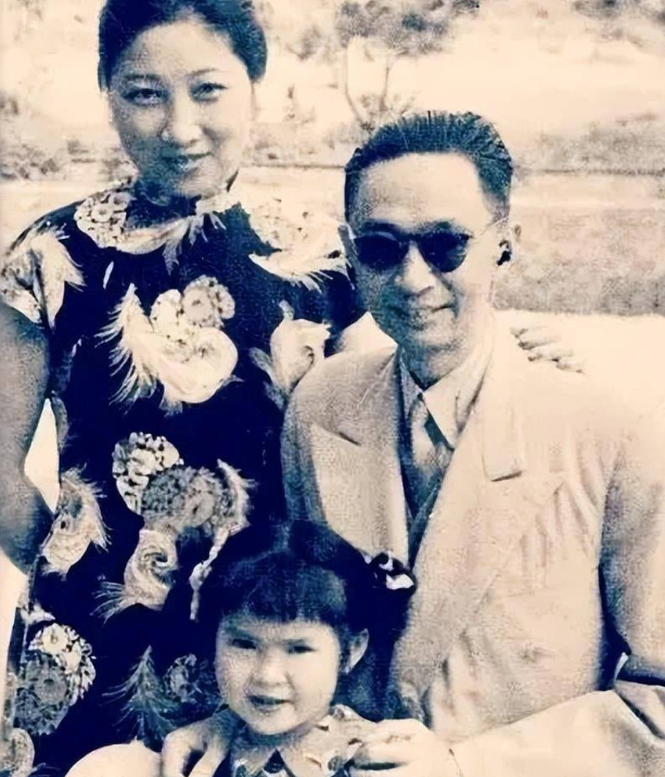 3岁丧父7岁拍戏还债，19岁红遍全国，如今75岁活成“不败美人”