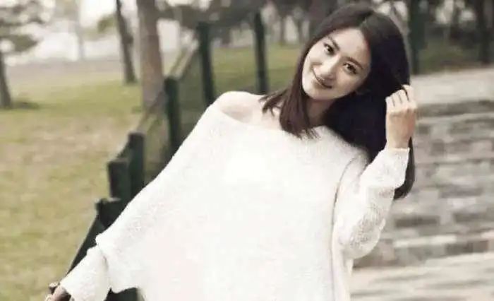 这10个女星，明明长得清纯无辜，演起“蛇蝎美人”却一个比一个狠