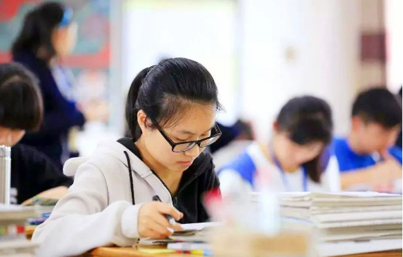 高考时双胞胎替考可行吗？官方：我有“火眼金睛”，看谁敢？