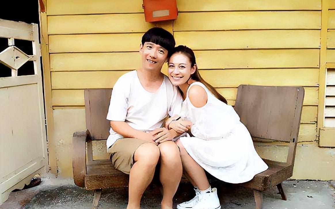 41岁阿牛近照，花百万整好了牙，比林志颖还年轻，女儿已经16岁