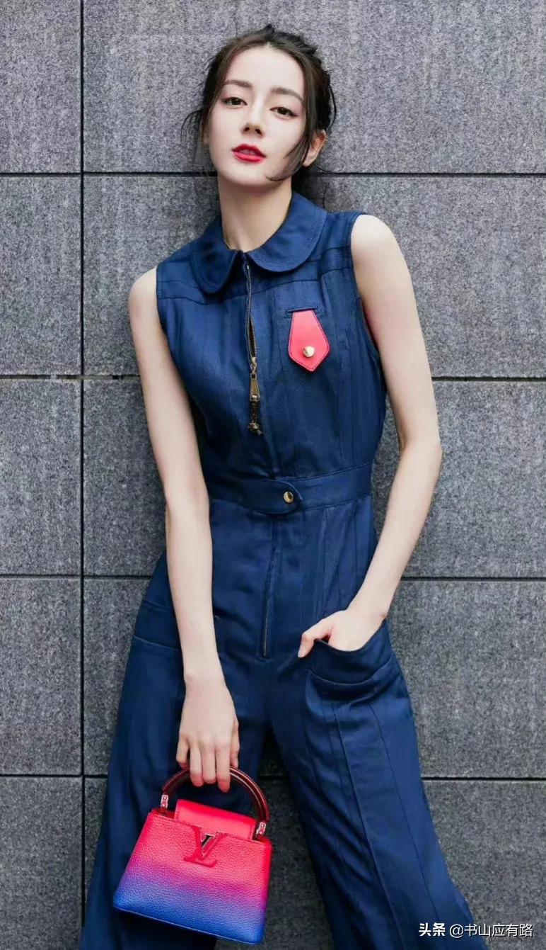 迪丽热巴：精致五官、异域风情的绝色美女