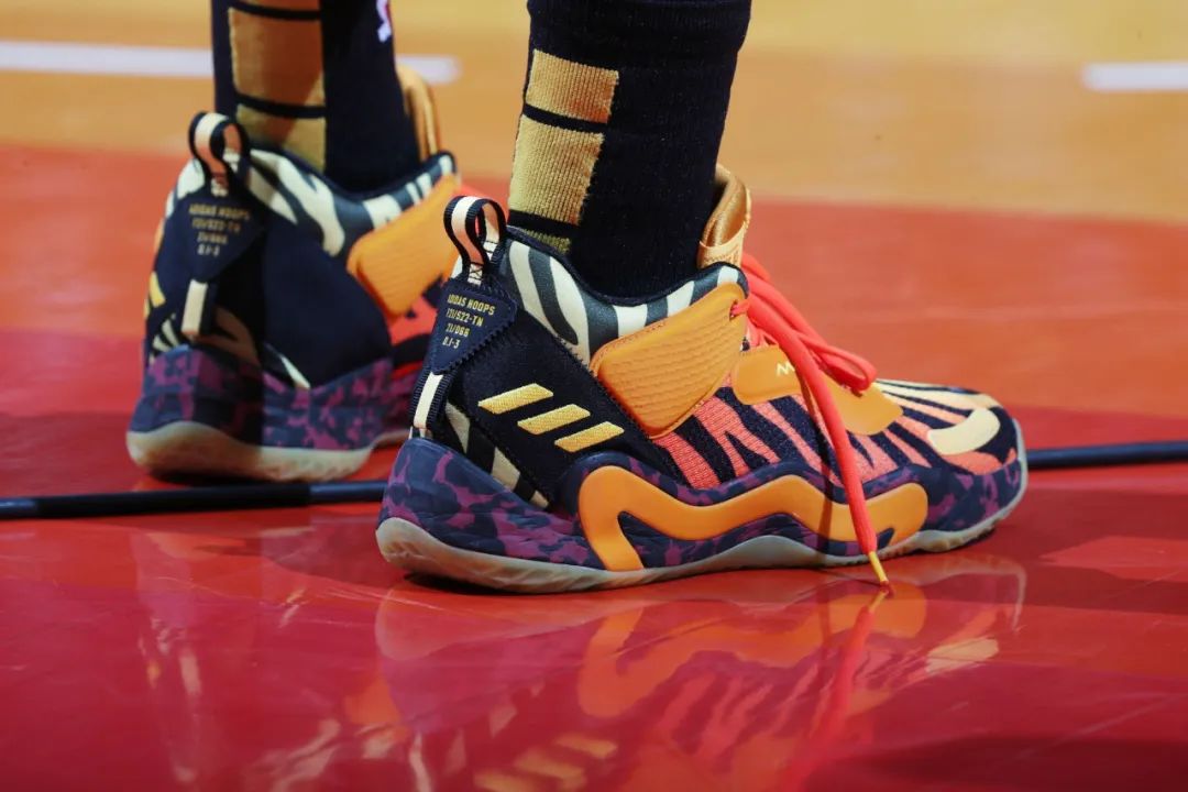 哪些nba球员有鞋(Adidas全明星球员本赛季穿了哪些实战篮球鞋？NBA赛场上脚合集)