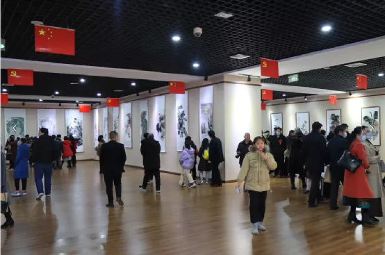 ​“百花迎春”滨州市第二届花鸟画美术作品展开幕