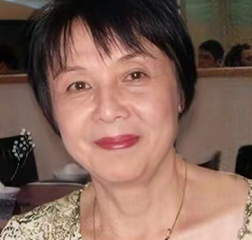 “奶奶级”演员年轻照，皮肤白里透红，笑容甜，个个都是美人胚子