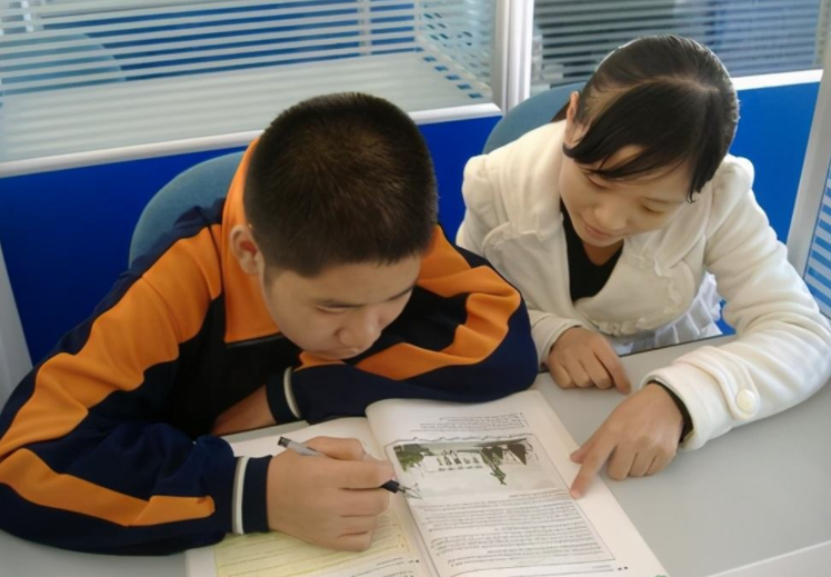 违规补课将计入个人诚信档案？教育厅提出新要求，学生却乐开了花