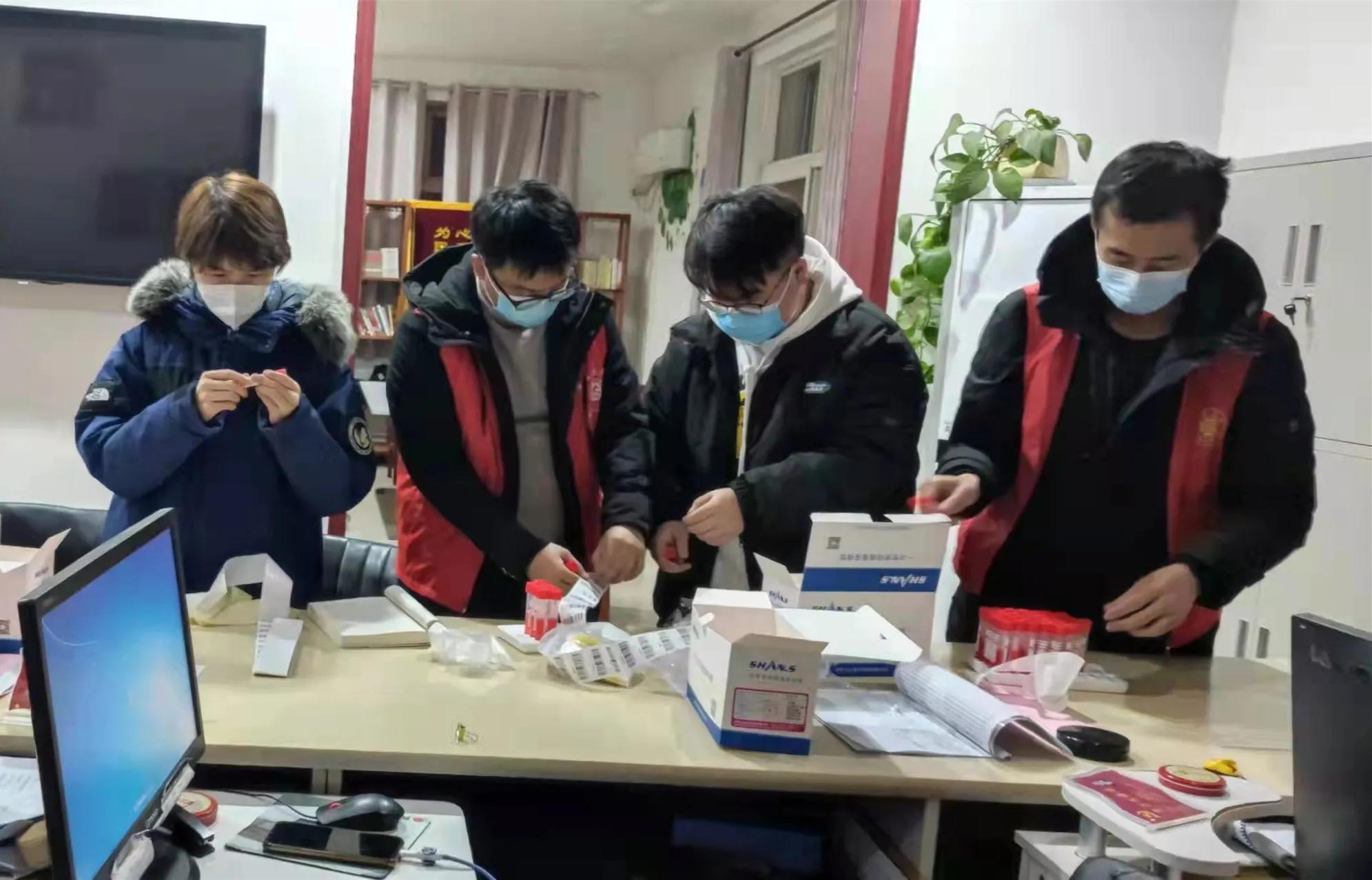 安阳中院：志愿服务精神在疫情防控中闪光