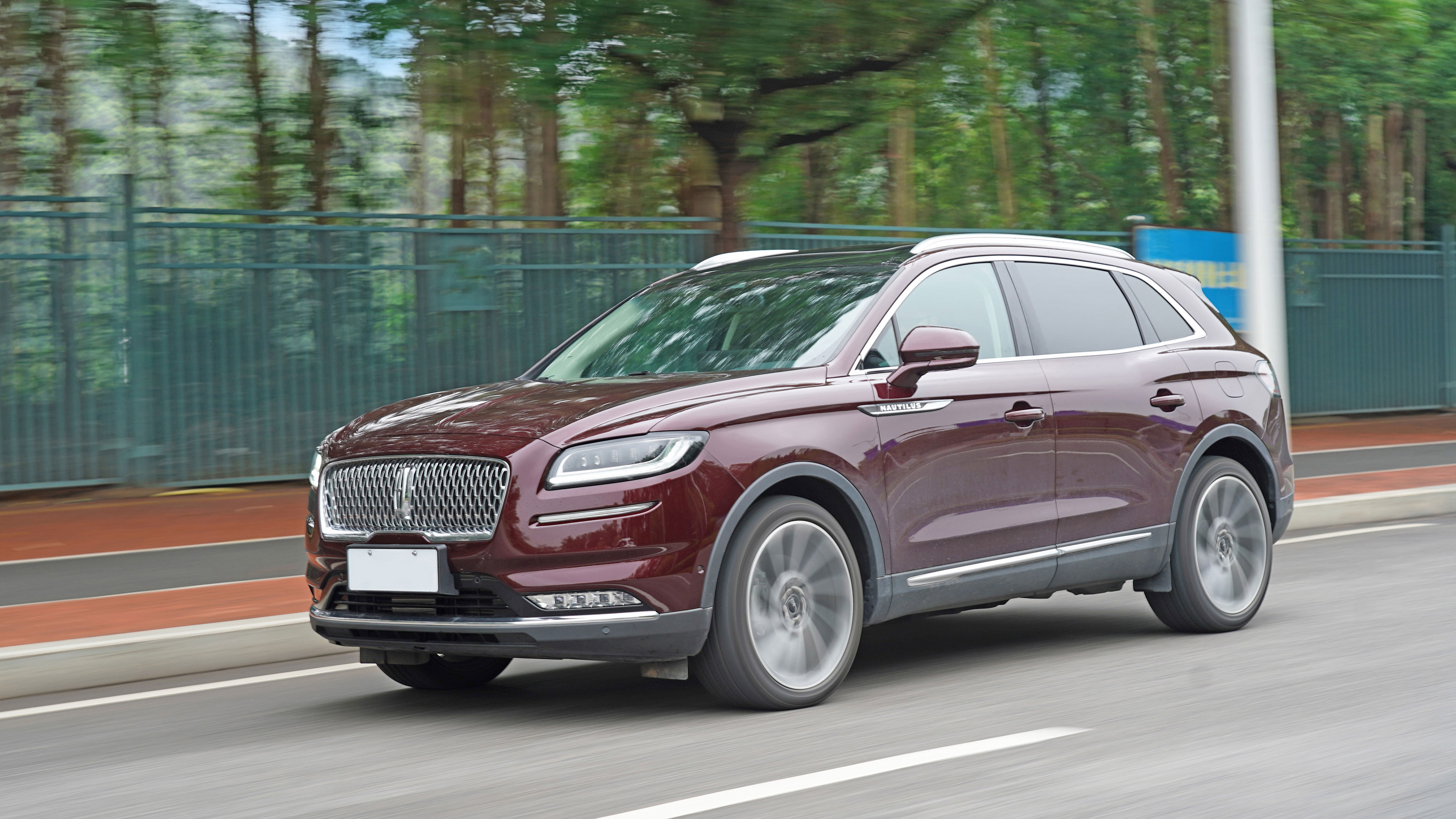 试驾林肯航海家：40万就能买到大V6，还要什么BBA？