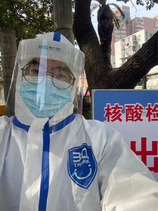 刚通报！1565+7090，上海大暴发！券商、基金员工深夜紧急逆行