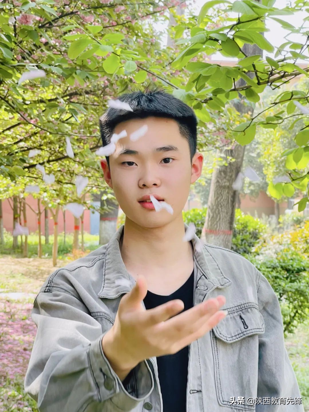 校园之星丨礼仪队秘书部副部长李浩：世界很大 请带着坚持努力向前