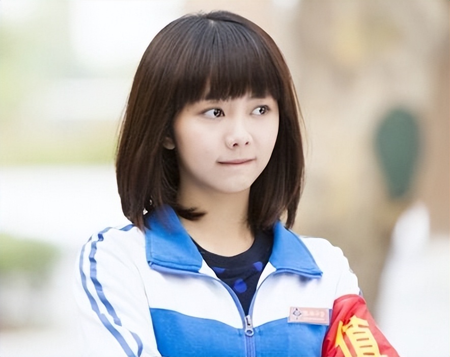 娃娃脸只服这10位明星！有人30岁还能演高中生，个个清纯可人