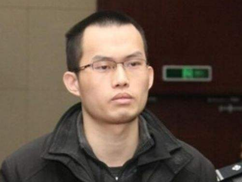 复旦“投毒男”林森浩毒害室友，被判死刑，177名师生为他求情