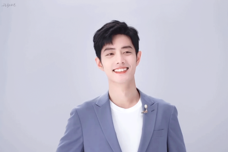 肖战他可真帅啊,帅到没边呀,这身材比例可太完美了