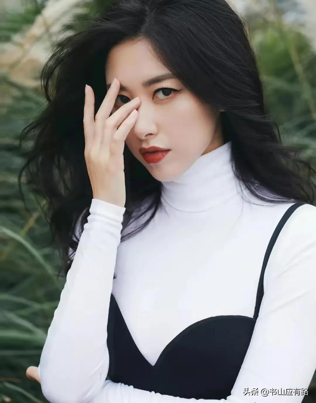 朱珠：连续8年入选全球最美百张面孔美女