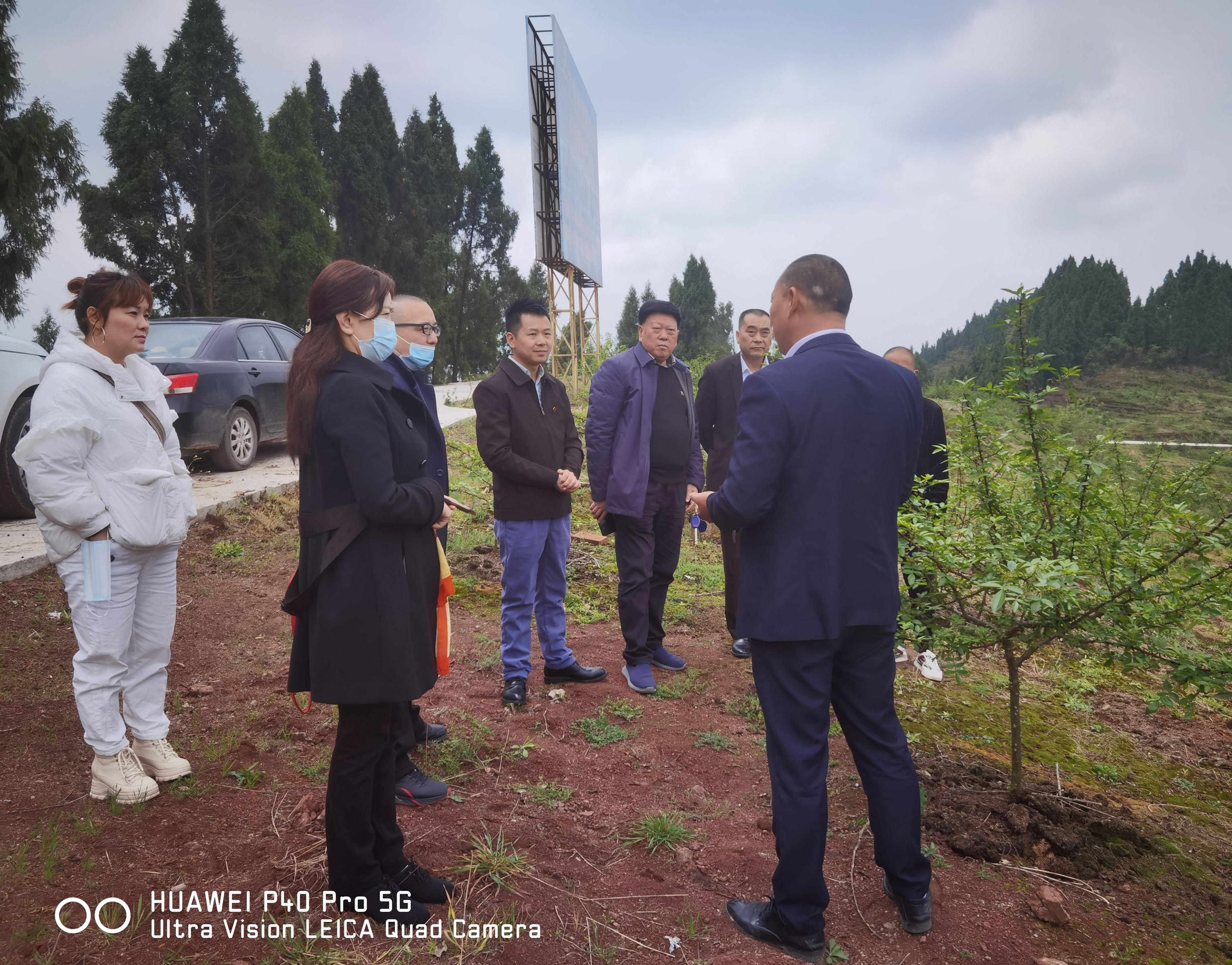 龚国林总编辑一行赴达州市开江考察雪原家庭农场产业项目