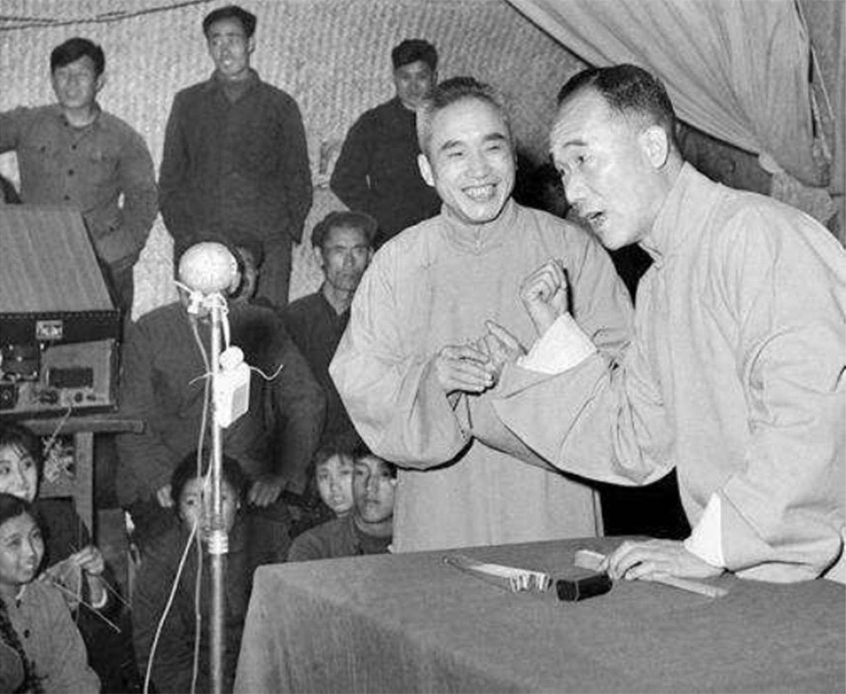 相声界公认马三立侯宝林为泰山北斗,却为何一直"尊侯抑马"?