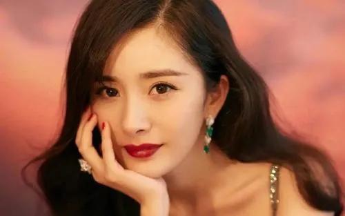 杨幂：清醒的女孩活得很爽