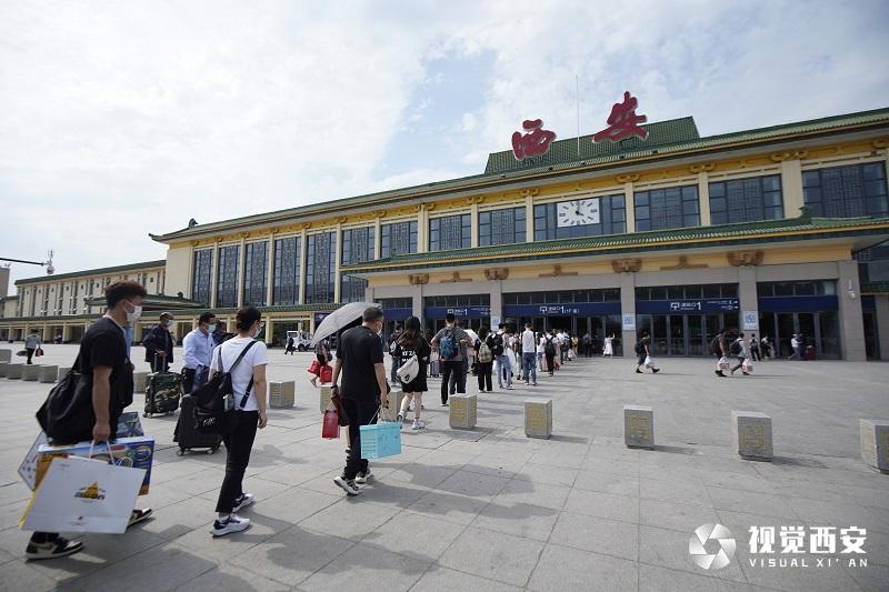 端午小长假首日：中国铁路西安局集团公司预计发送旅客28万人次