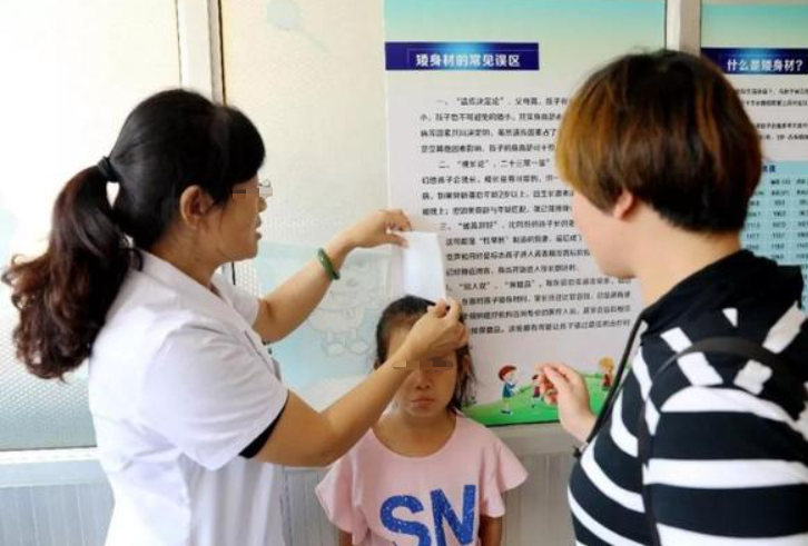 小学生来例假“无厕可用”，曾向老师求助反被拒，还遭同学们嘲笑