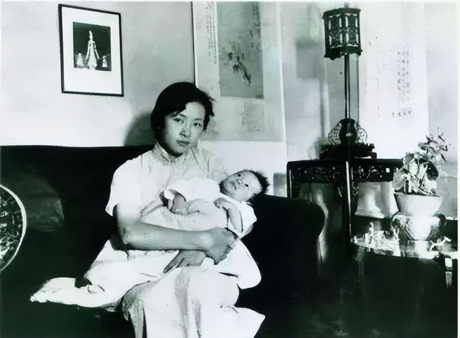 1950年，儿子差两分无缘清华,母亲坚持复查考卷,卷上11字看呆母亲