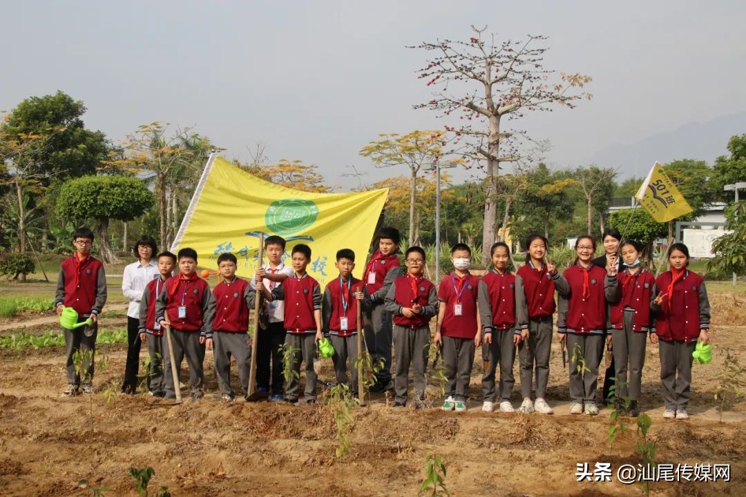 德成实验学校定于6月19日下午举行新生开放日，诚邀您和孩子前来