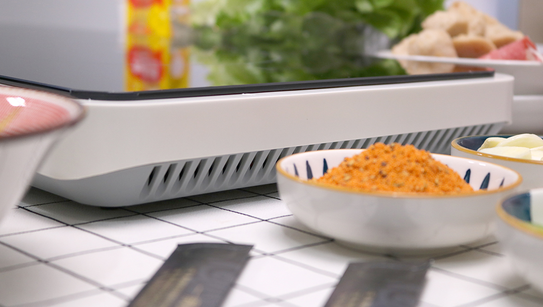 登上饭桌的移动灶台 用乐视嗨烤盘才知道在家吃烤肉到底有多香