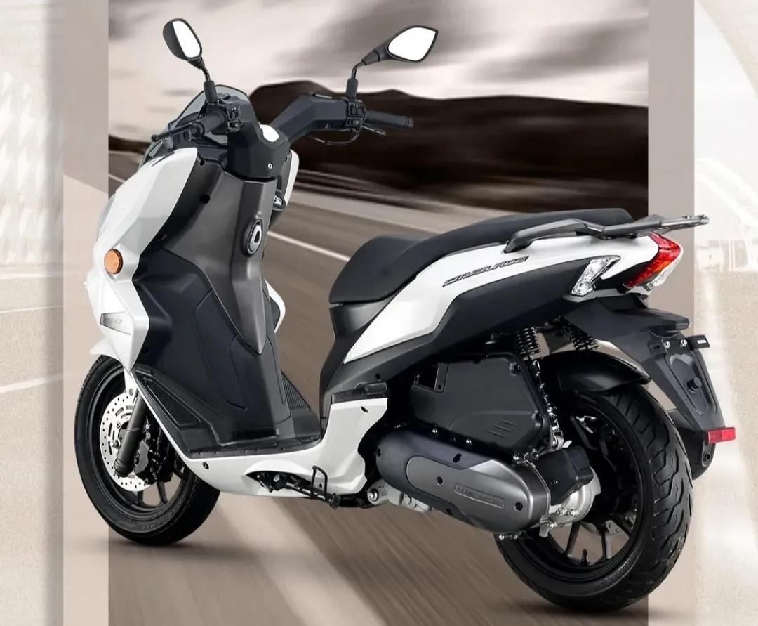 你想要的长轴距,平地板abs水冷150,踏板车来了!售价1.19万起