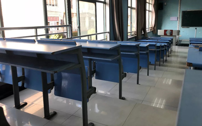 “屋顶男孩”全杰通：在寒风中蹭网学习，高考“666”逆天改命