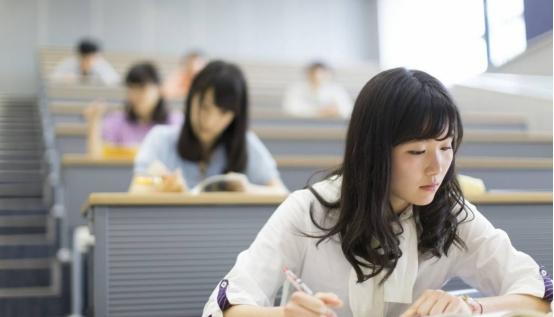 大学中有“3种”兼职，学生要尽量远离，学长：已坑了不少学生