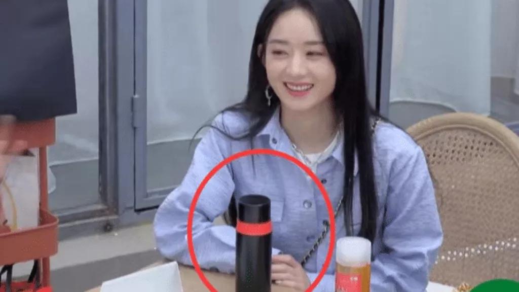 演艺圈有多少套路？连赵丽颖郭德纲都不敢随意喝水，缘由太现实