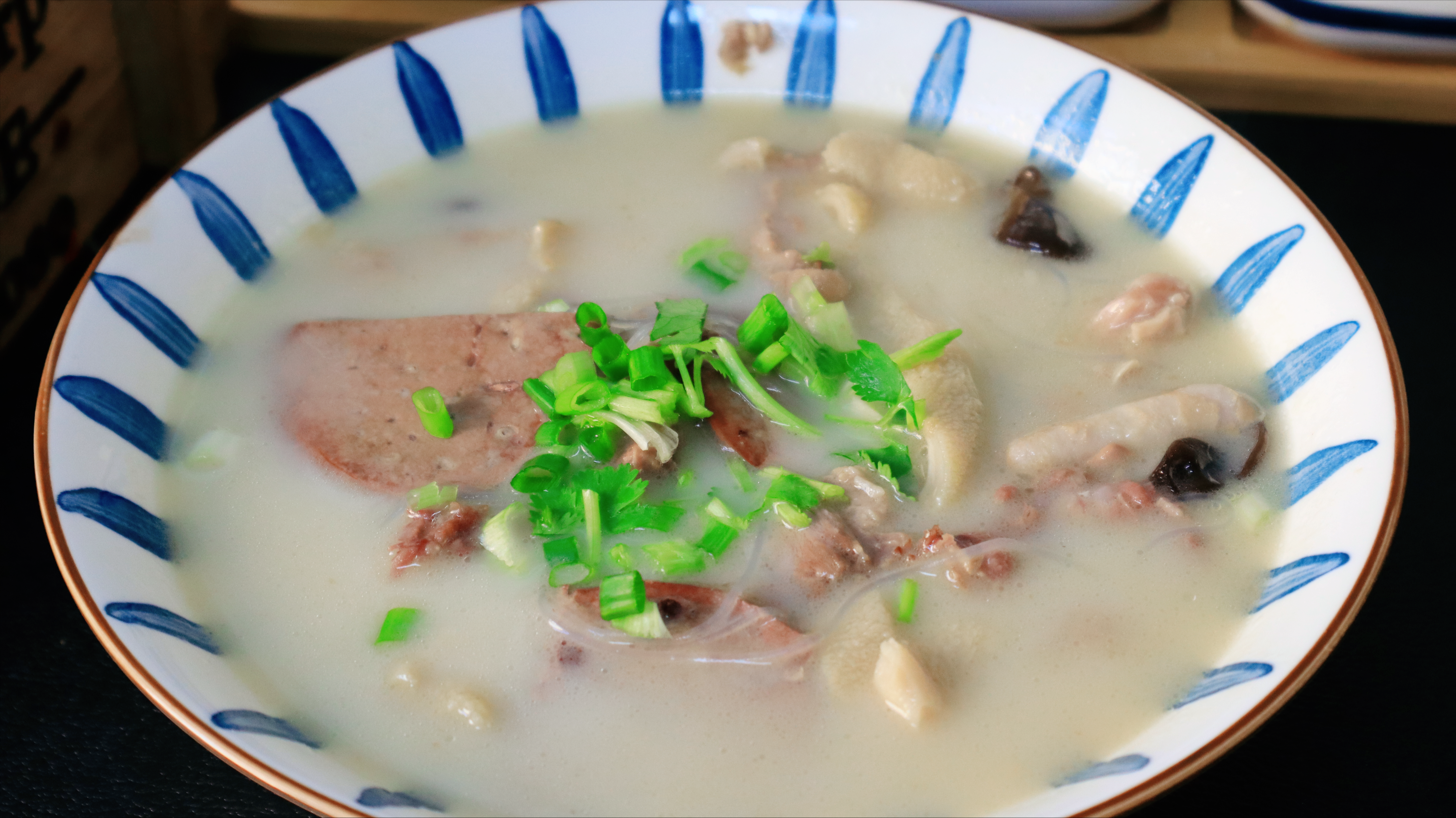 羊杂汤的做法,羊杂汤的做法 最正宗的做法视频