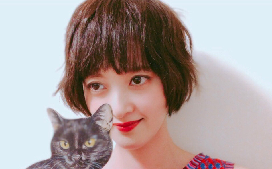 38岁女演员中丸紫苑突传死讯，惹自杀猜测，好友晒合影透露死因