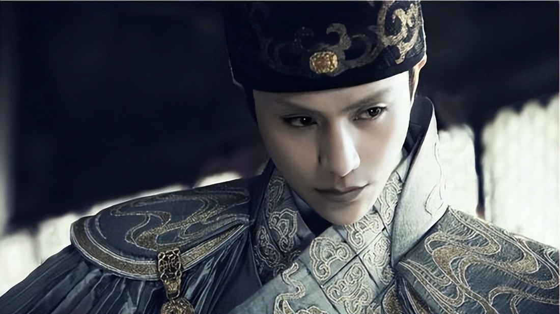 10位长得像“混血儿”的男星，个个明眸皓齿，实打实的中国美男子