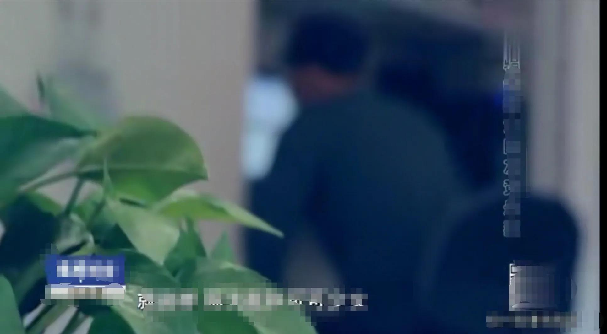 2018年，老太太化身少女与丈夫网恋骗200万，男子：报警，离婚